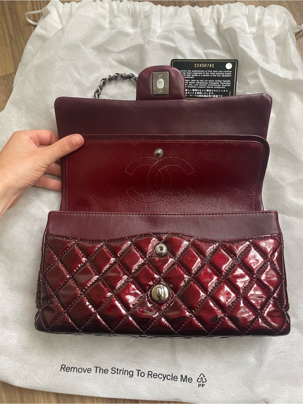 CHANEL Quilted Patent Leather Shoulder Bag in Burgundy - Picture 5 of 7